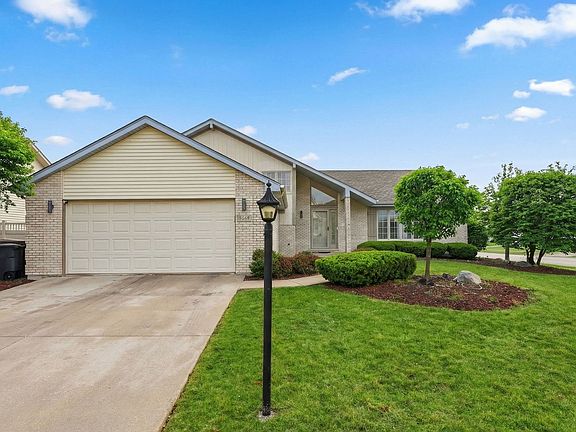 2nd image of 22931 Ridgeway Ave