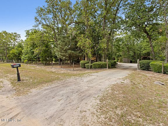 2nd image of 4702 PETUNIA Avenue