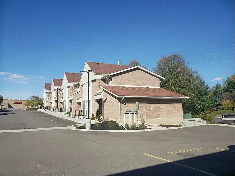 15 Millwood Cres — Photo 21