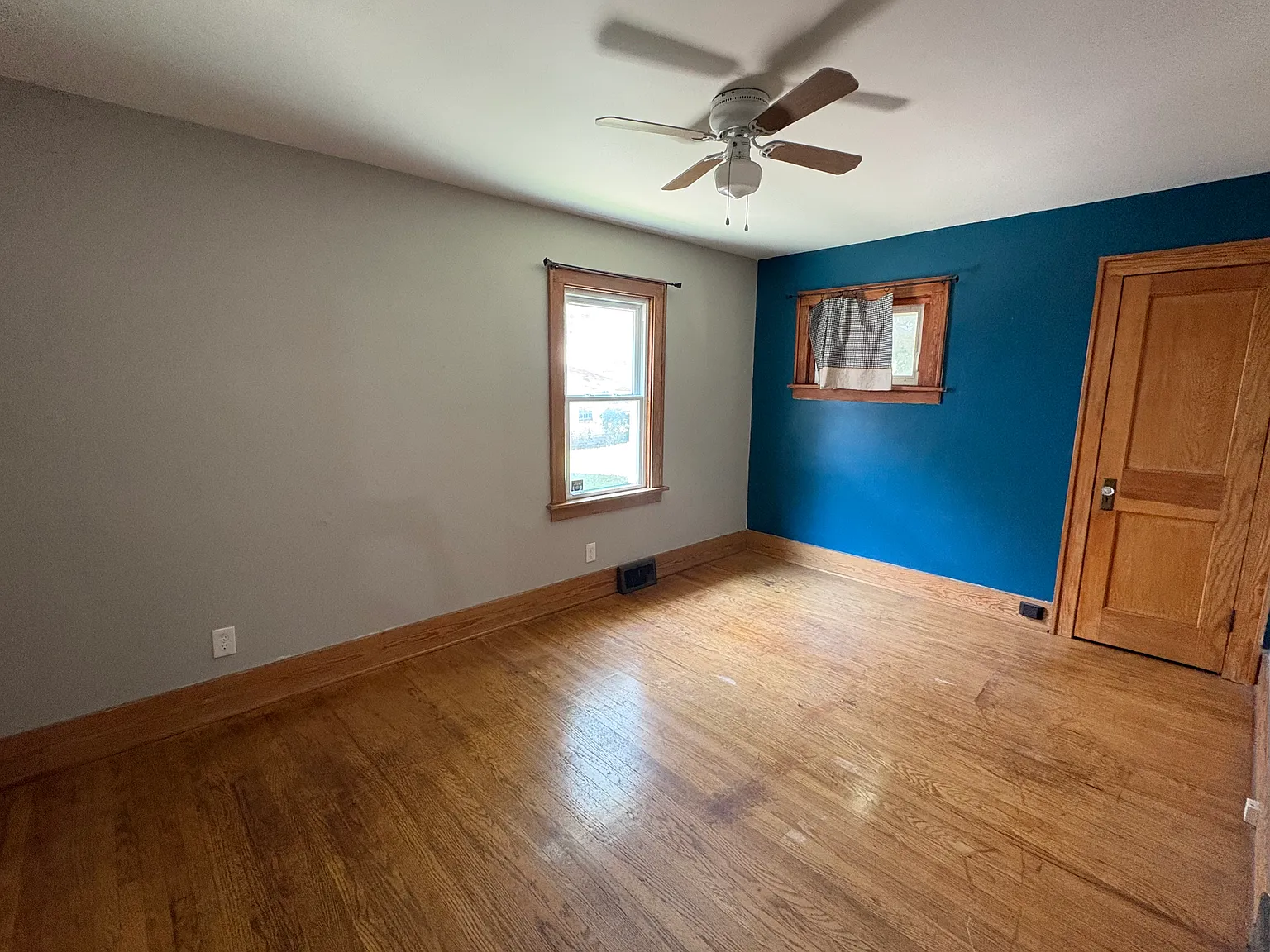 2 bed, 1000 sqft, $1,250 — Photo 4