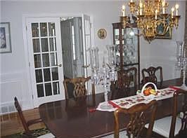 5th image of Laquinta Dr