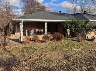 8784 Par Ln, Rogers, AR 72756
