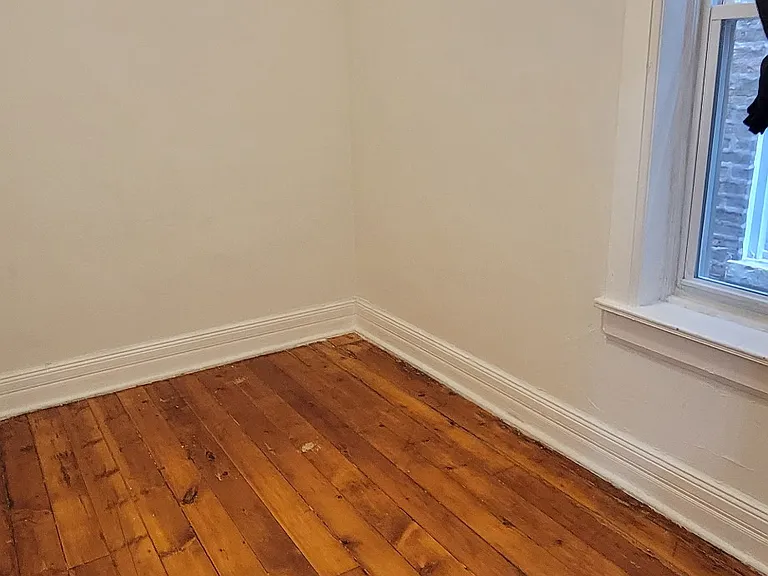 1727 W Erie St #2F — Photo 6
