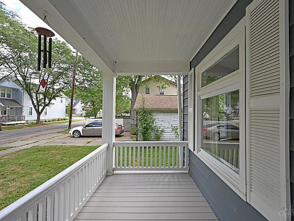 4th image of 6733 Windward St