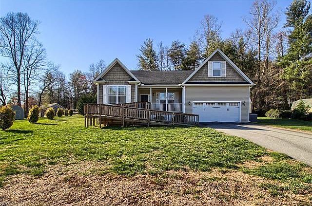 1st image of 61 N Springs Dr