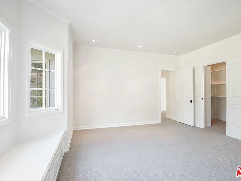27437 Winding Way — Photo 24
