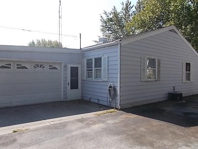 2nd image of 602 Cherry St