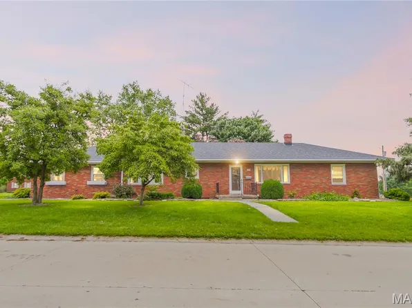 105 E Mulberry St, Jerseyville, IL 62052