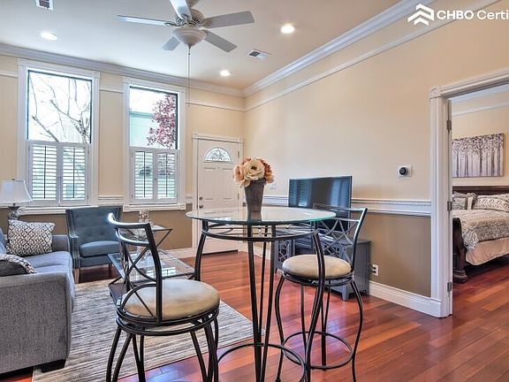 One Bedroom furnished rental in San Francisco with parking