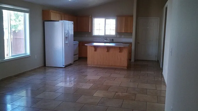 3035 NE Buel Dr. — Photo 4