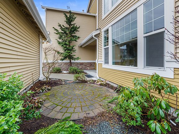 4th image of 6843 Montevista Dr SE
