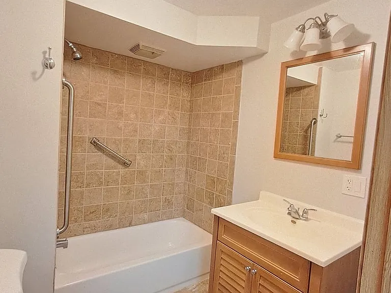 3200 N Newland Ave — Photo 7