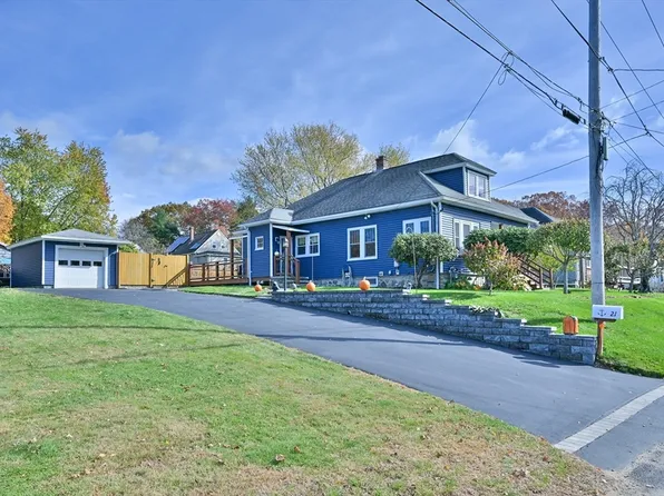 21 Prospect Ave, Dudley, MA 01571