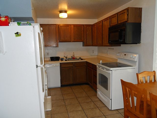2nd image of 728 W 1720 N APT 214