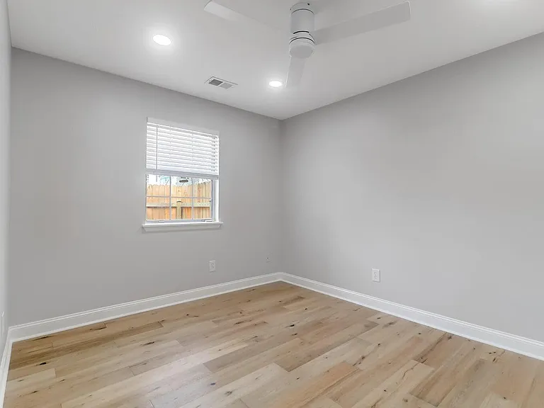 167 Fishburne St — Photo 38