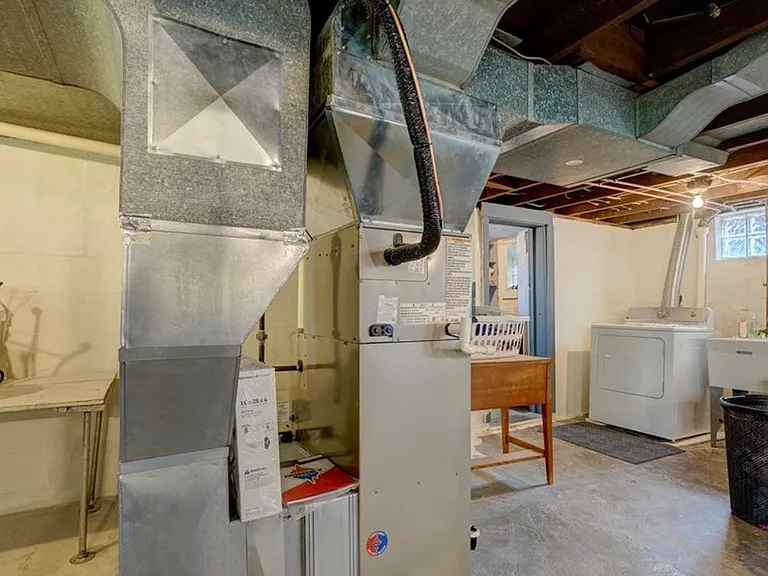 1200 Lily St — Photo 13