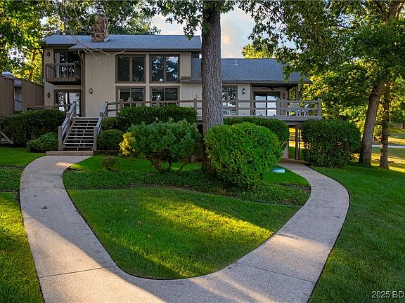 4th image of 98 Scandia Cir