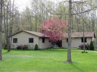 655 Pepper Ln, Corry, PA 16407