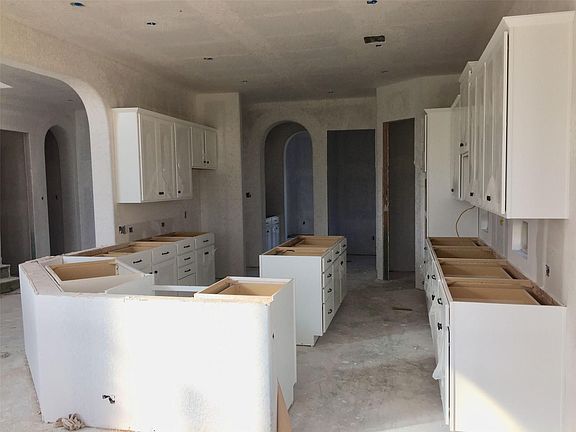 2nd image of 28927 Alley Lynn Way