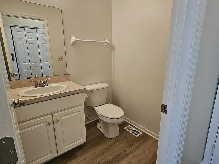 138 Wagnalls Ct — Photo 12