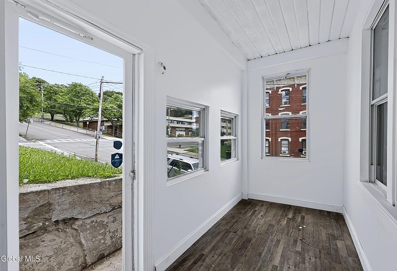 2nd image of 78 Middleburgh Street