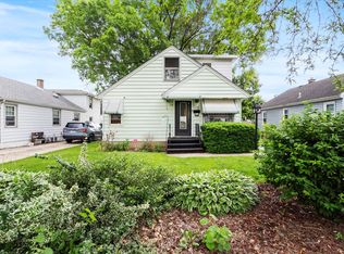 1308 Waverly Pl, Joliet, IL 60435