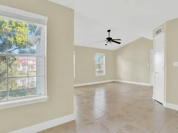 1215 Crystal Way APT N, Delray Beach, FL 33444