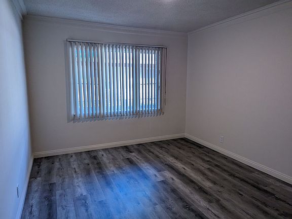 5th image of 244 N Oakland Ave APT 6
