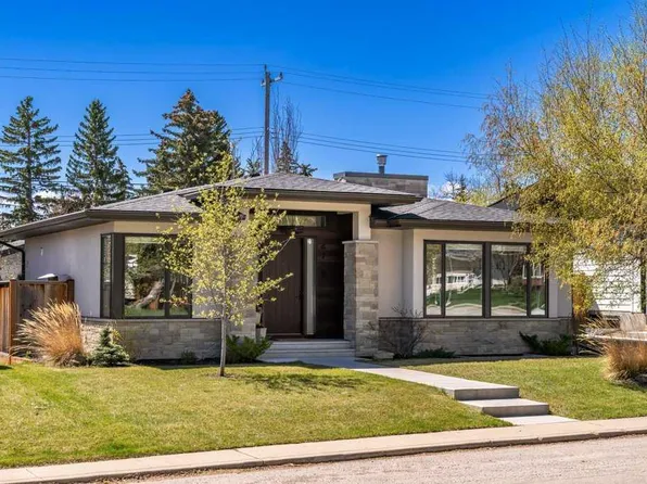 4715 N 32nd Ave SW, Calgary, AB T3E 0X4