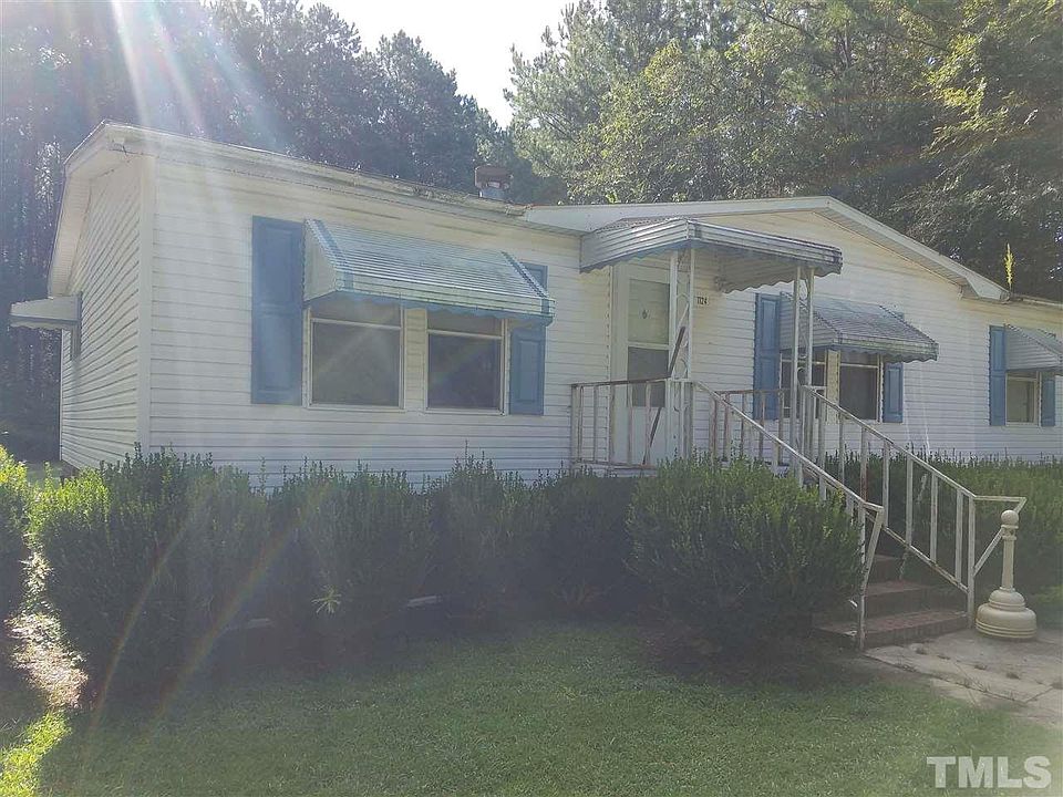 2nd image of 1124 Mangum St