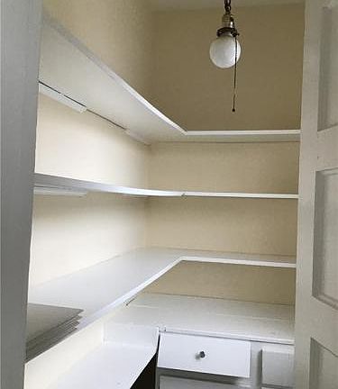 5th image of 690 Brewster St #1