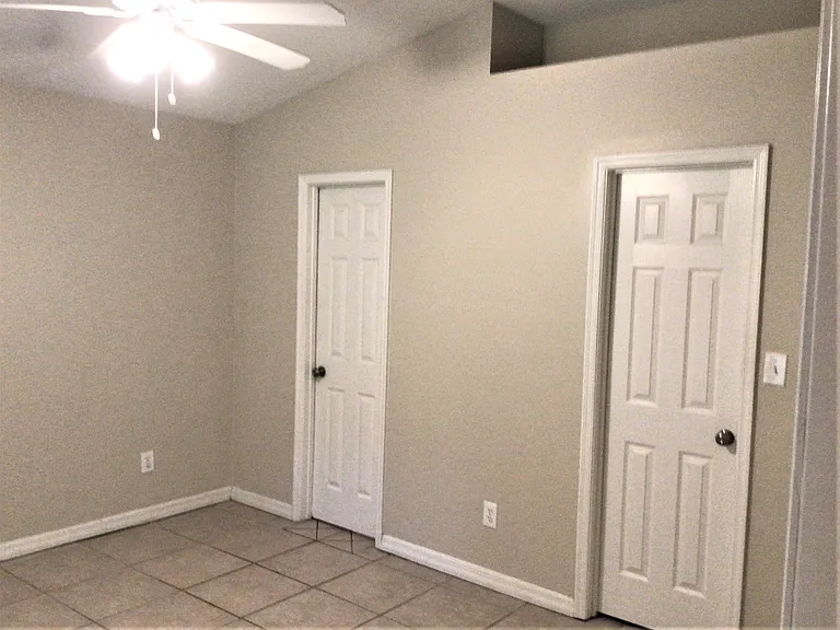 821 Park Trail Dr — Photo 9