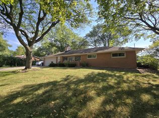 3600 Goetz Dr, Brookfield, WI 53005