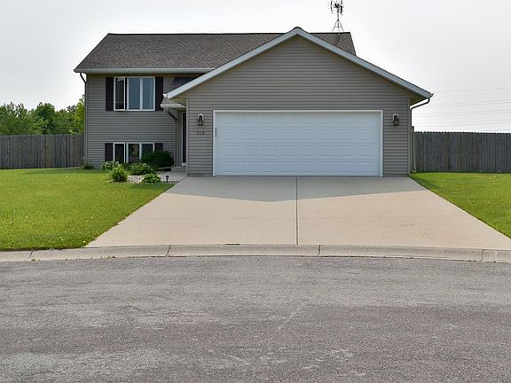 2nd image of 220 Grovebrook Cir