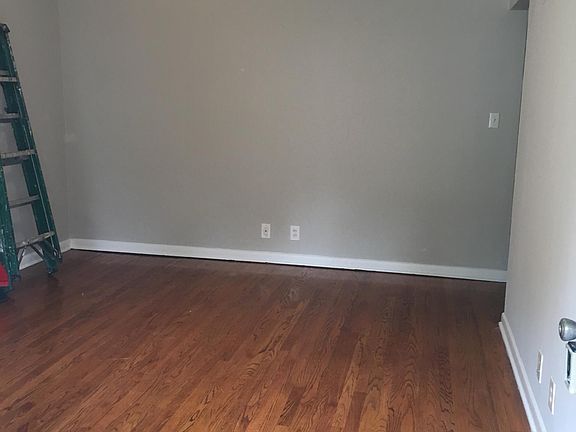 4th image of 1514 Yale Ave