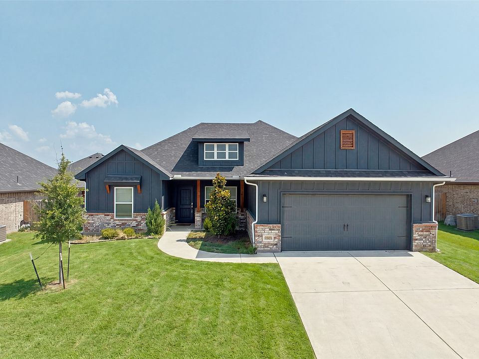 1st image of 2805 Tulip Dr