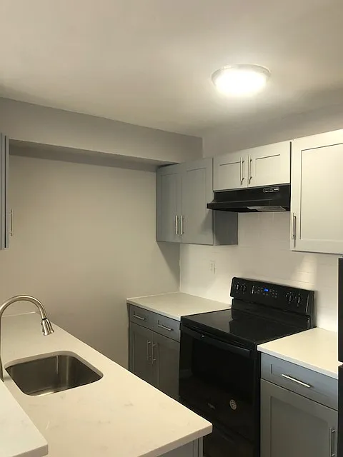 156 South Munn Ave - A-3 — Photo 1