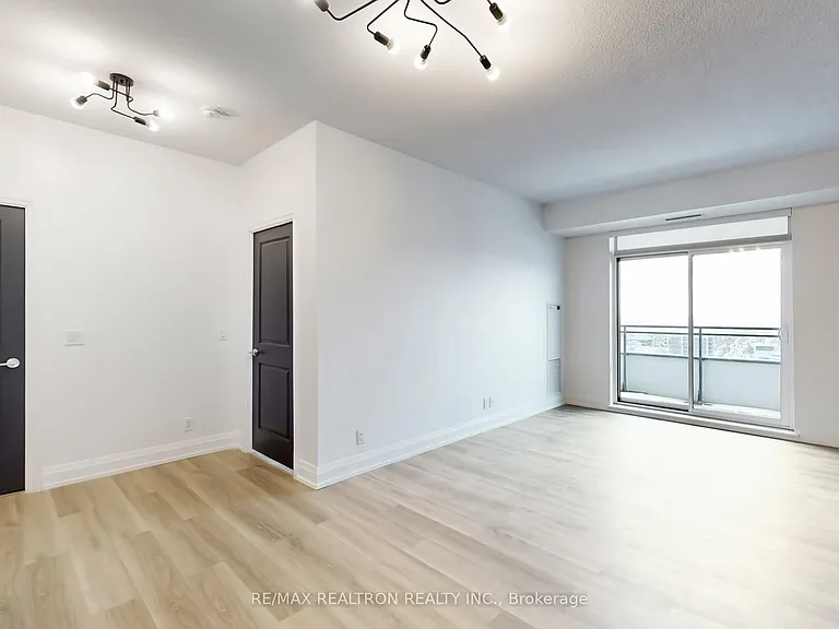 7890 Bathurst St #2505 — Photo 13