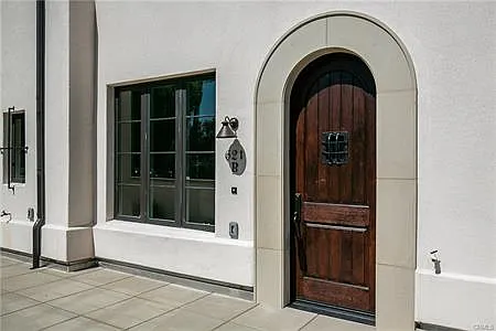 621 Fairview Ave #B — Photo 3