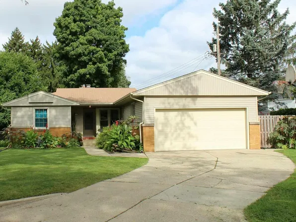 7446 West Bennett AVENUE, West Allis, WI 53219