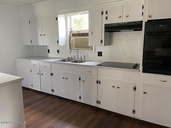 2nd image of 1218 Orange Grove Ave
