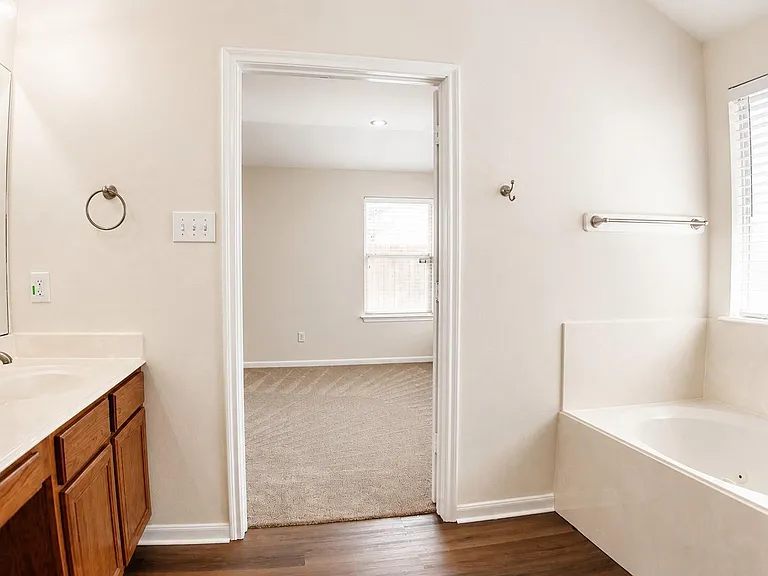 7543 Legacy Pines Dr — Photo 22