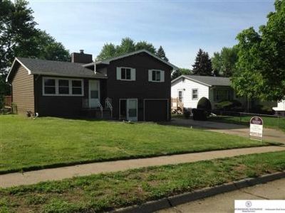 8713 Wilbur St, La Vista, NE, 68128