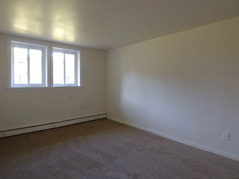 Hopewell Gardens Apartments — Photo 26