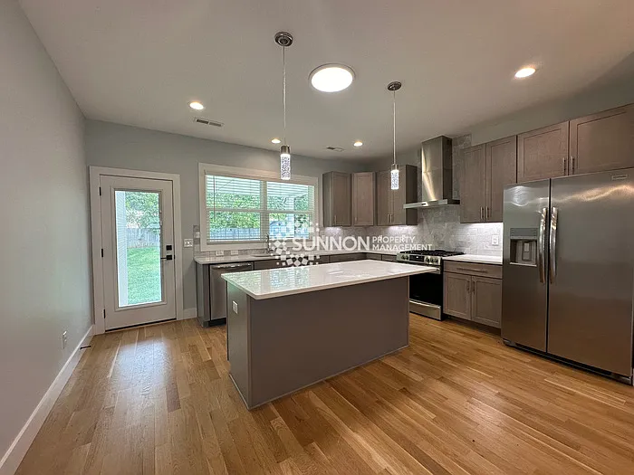 4531 Sampson St — Photo 3