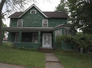 29 Prospect St, Middletown, NY 10940