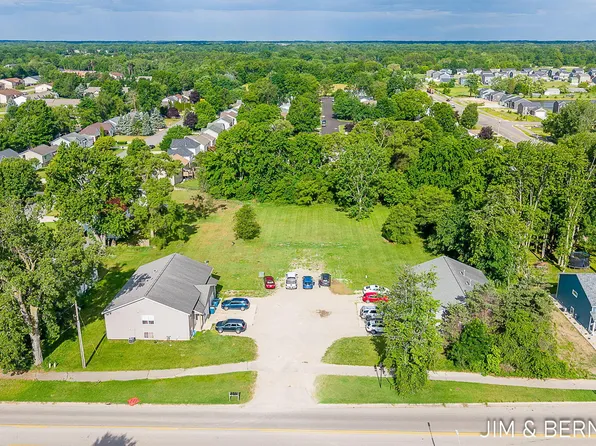 (undisclosed Address), Holland, MI 49424