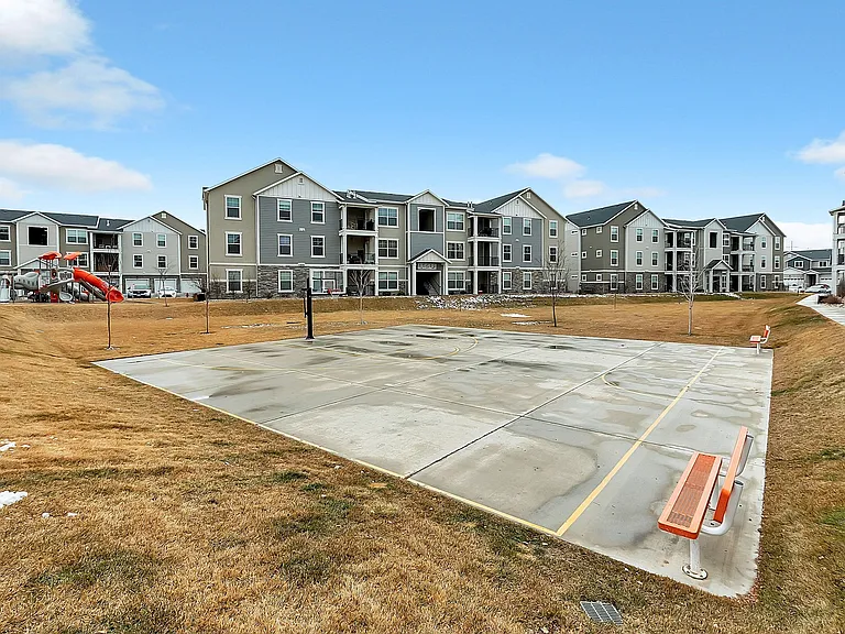 73 W Seasons Dr — Photo 4