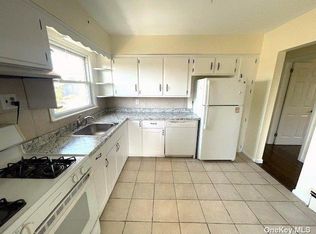 473 Washington Blvd, Long Beach, NY 11561