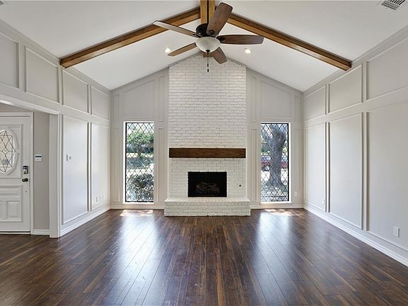 3rd image of 5503 Vinewood Dr